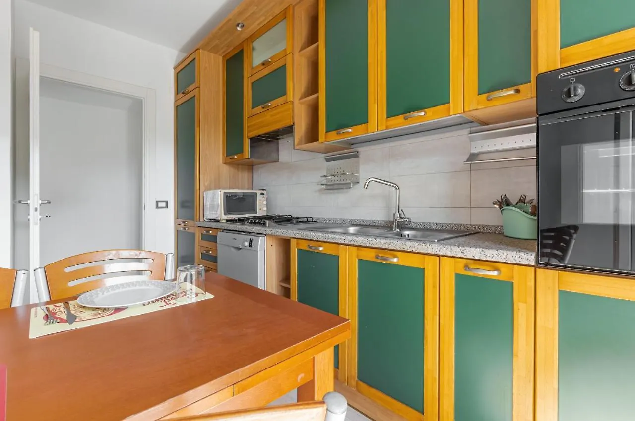 Quartu Sant'Elena Roomy Flat With Private Parking! 0*, Quartu SantʼElena Italia